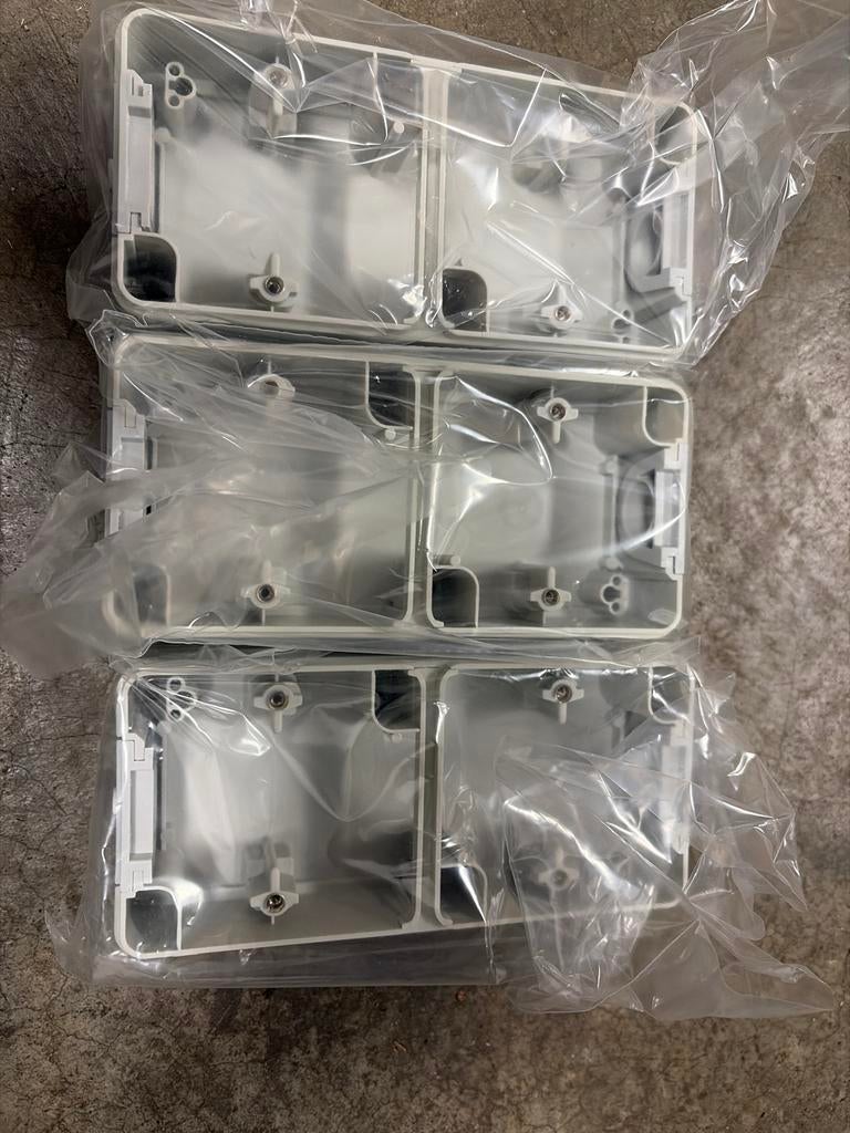 Nieuwe Gira opbouwdozen spatwaterdicht, Ophalen of Verzenden, Nieuw, Overige typen