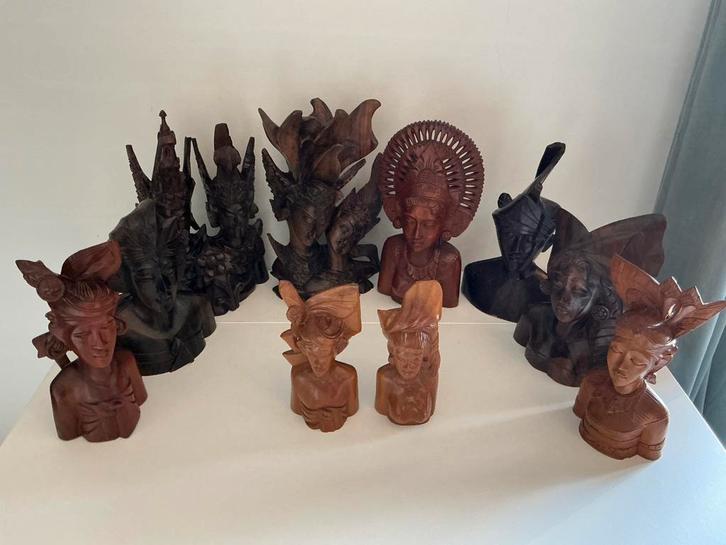 Indonesische houtsnijwerk diverse bustes., Antiek en Kunst, Kunst | Beelden en Houtsnijwerken, Ophalen of Verzenden