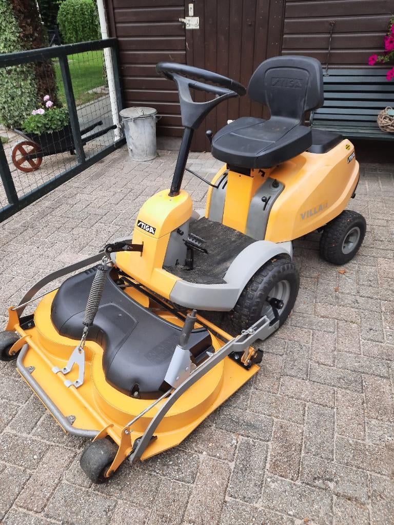 Zitmaaier Stiga Villa 12, Ophalen, Gebruikt