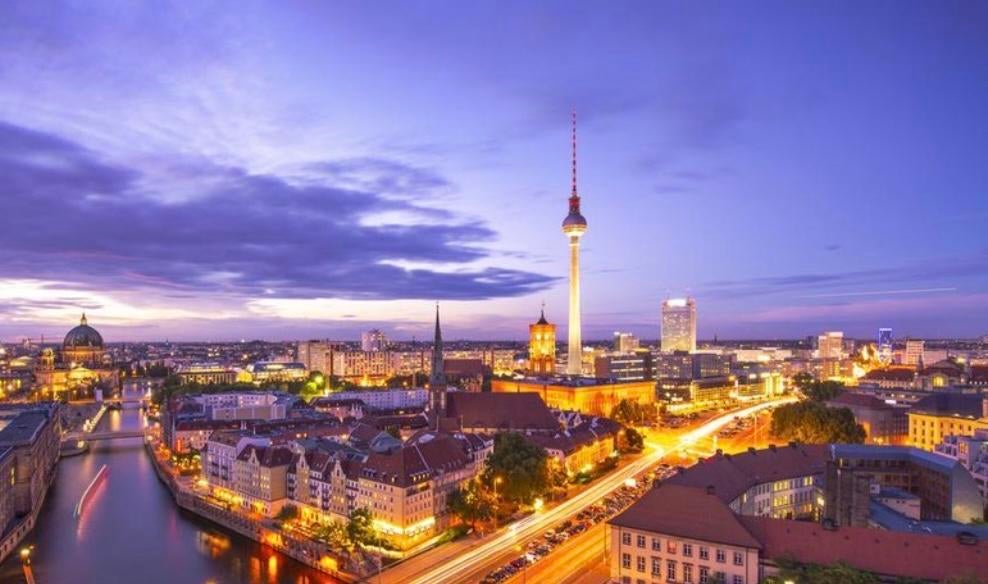 Roadtrip berlijn/hamburg/bremen retour evt mogelijk 1-2 dage, Tickets en Kaartjes, Eén persoon, Trein, Met bestemming of datum