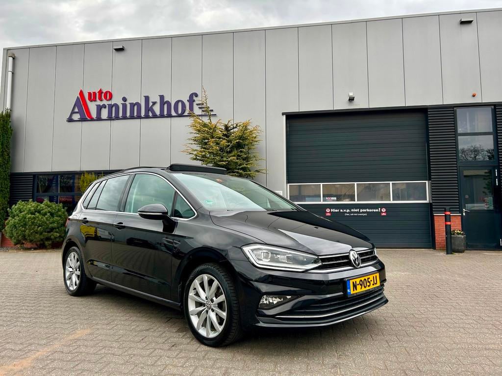 Volkswagen Golf Sportsvan 1.5 TSI ACT Highline, Auto's, Euro 6, 4 cilinders, 700 kg, Zwart