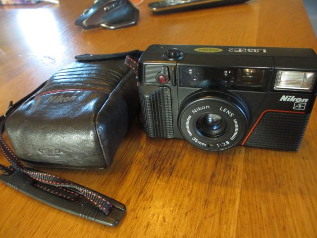 Nikon L35 AF2 met orginele hoes, Audio, Tv en Foto, Fotocamera's Analoog, Ophalen of Verzenden, Zo goed als nieuw, Compact, Nikon
