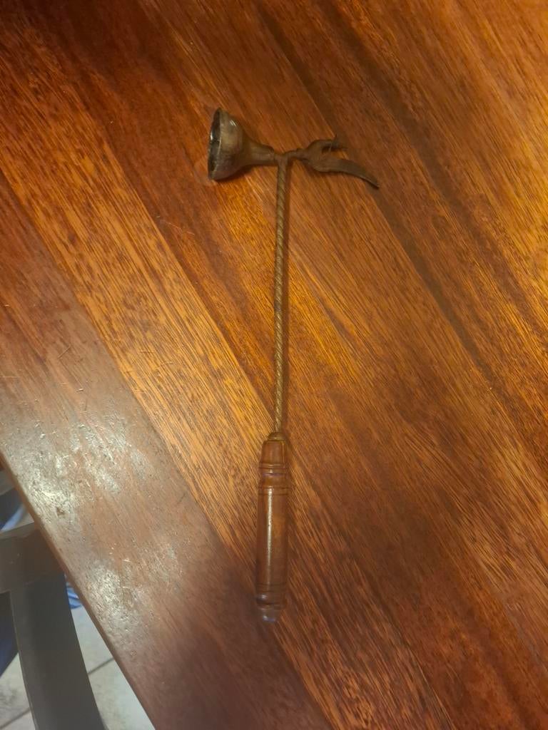 Antieke koperen kaarsendover met haan, Ophalen of Verzenden