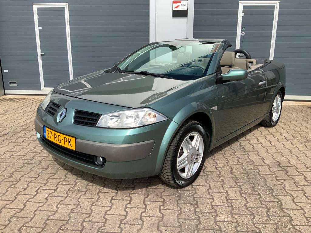 Renault Mégane Coupé-Cabriolet 2.0-16V Automaat Trekhaak, Auto's, 1998 cc, 135 pk, Gebruikt, 4 cilinders