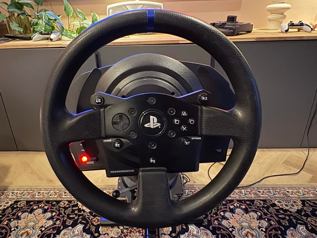 Playseat +Thrustmaster T300RS GT Edition + ferrari F1 stuur, Spelcomputers en Games, Spelcomputers | Sony PlayStation Consoles | Accessoires