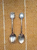 Twee  lepeltjes, Verzamelen, Koninklijk Huis en Royalty, Ophalen of Verzenden, Speld(je) of Lepel(tje)