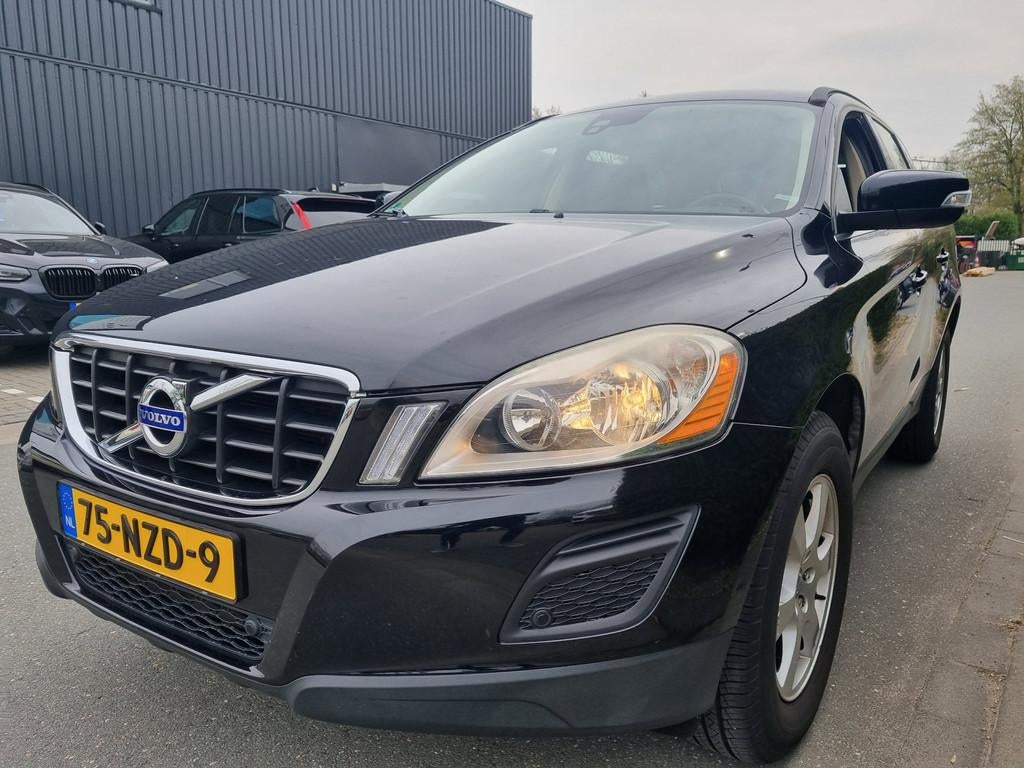 Volvo XC60 2.0T Momentum Leder Navi T6 203 Pk, Auto's, Volvo, Bedrijf, Te koop, XC60, ABS, Airbags, Airconditioning, Bluetooth