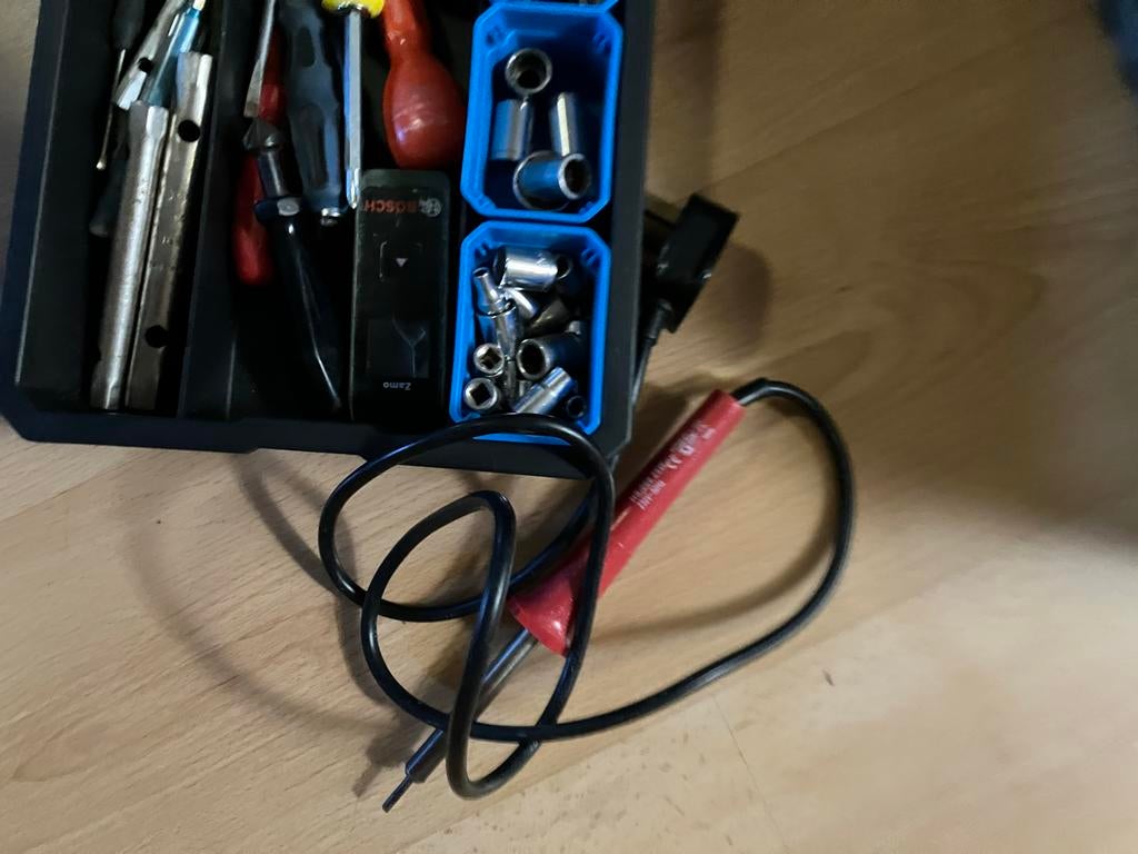 Gereedschap kist met gereedschap, Ophalen, Gebruikt