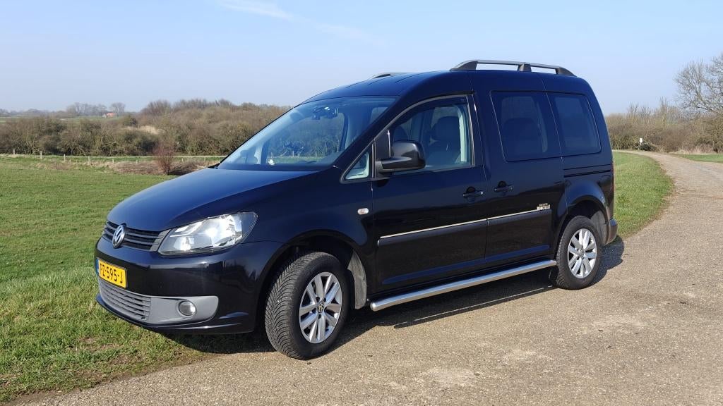 Volkswagen Caddy 1.6 TDI 75KW Combi 2011 Zwartpareleffect, Auto's, Voorwielaandrijving, Euro 5, Stof, 4 cilinders