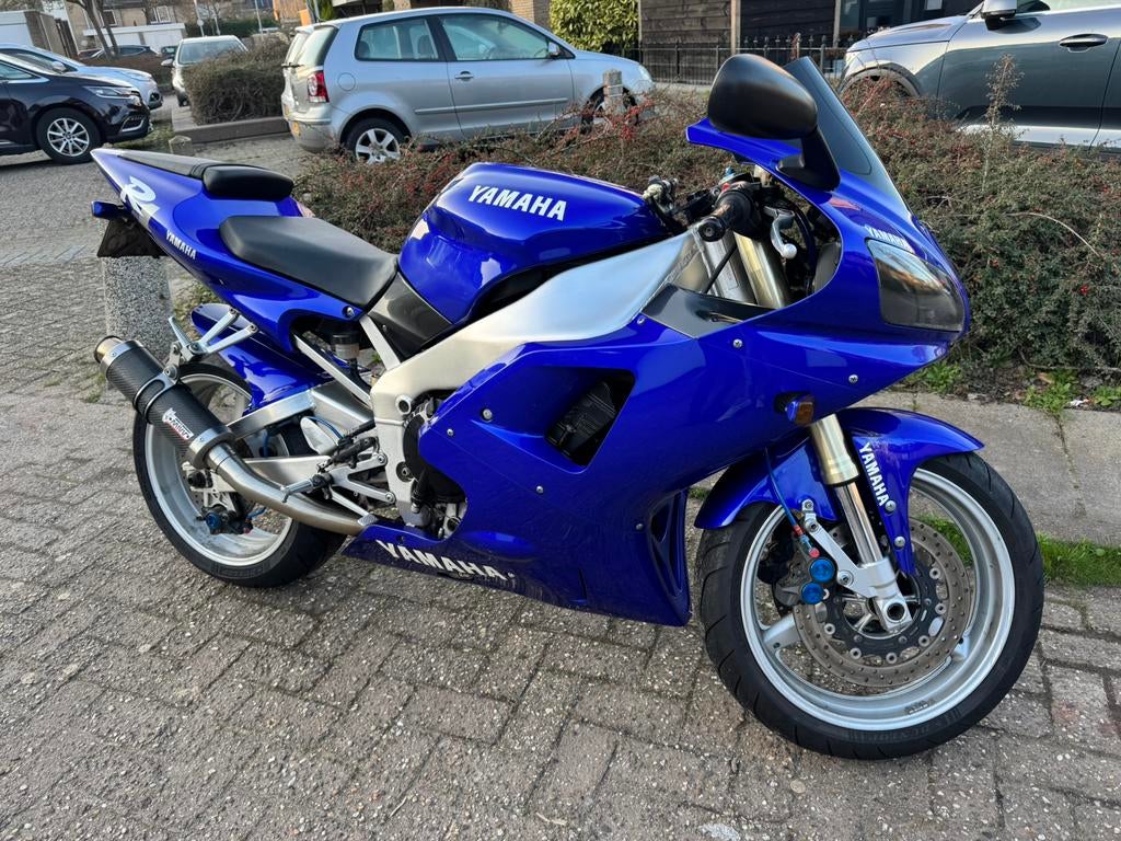 Blauwe Yamaha R1 1999, Motoren, Motoren | Yamaha, Sportuitlaat, 4 cilinders, Motorrijbewijs A, Super Sport