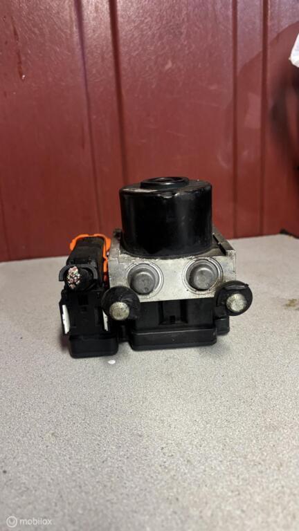 ABS pomp Nissan Pixo ('09-'14) 06210213884, Gebruikt, Ophalen of Verzenden, Nissan, Nissan