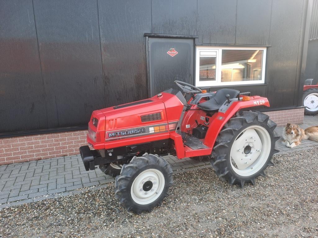 Iseki sial 243 + div.andere trekkers., Gebruikt, Tot 2500, Tot 80 Pk, Ophalen