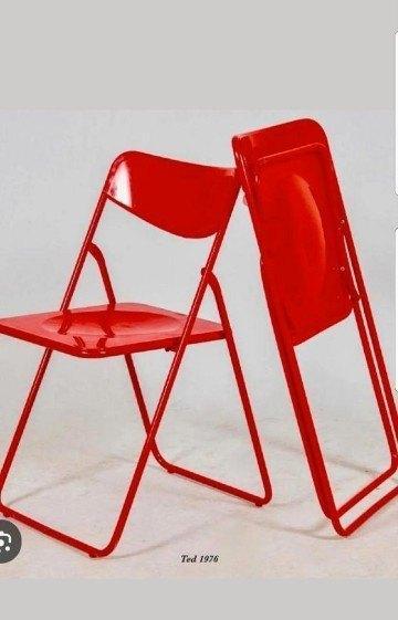 10 rode klapstoelen te huur voor €15, Hobby en Vrije tijd, Feestartikelen | Verhuur, Zo goed als nieuw, Verjaardag, Ophalen