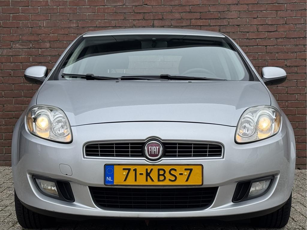 Fiat Bravo 1.4 T-JET DYNAMIC | NL-AUTO! | LEDER! | CRUISE!, Auto's, Fiat, 15 km/l, Gebruikt, Zwart, 4 cilinders