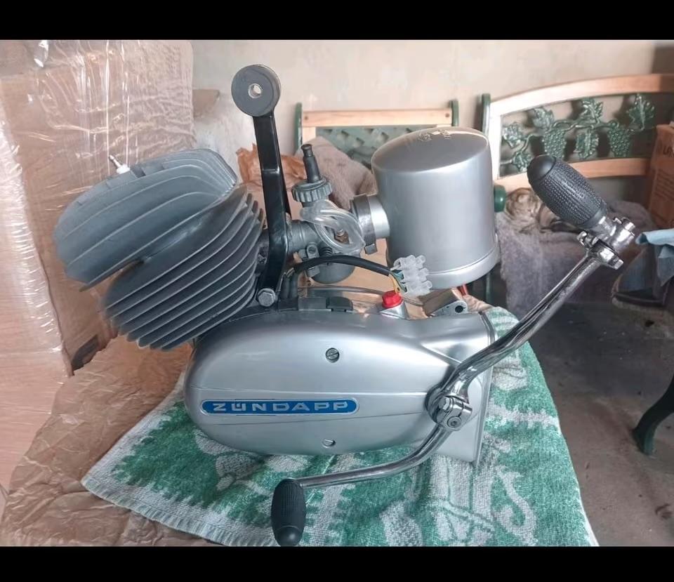 Motor Zündapp Super Sport 5 bak 7,25 PS, Fietsen en Brommers, Ophalen of Verzenden, Zo goed als nieuw, Overige typen