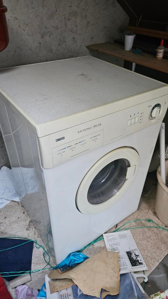 Zanussi condensdroger met Electronic Sensor, Ophalen