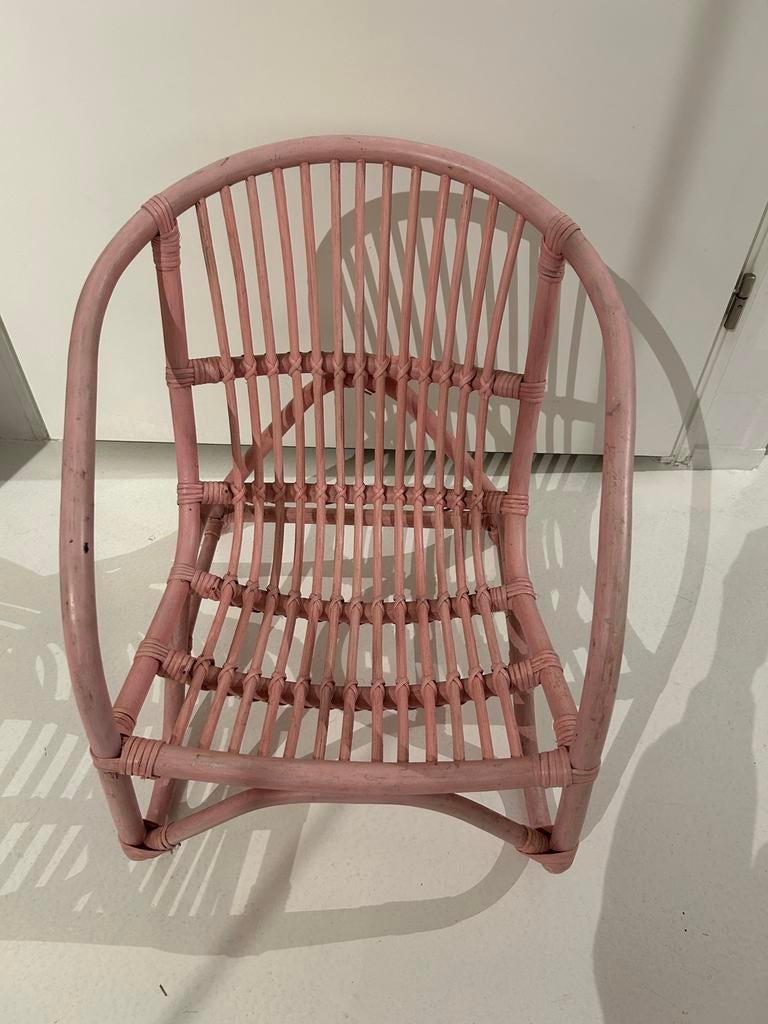 Roze rotan stoeltje, Huis en Inrichting, Ophalen, Gebruikt, Overige kleuren, Riet of Rotan