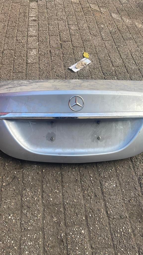 Mercedes benz achter klip, Ophalen of Verzenden