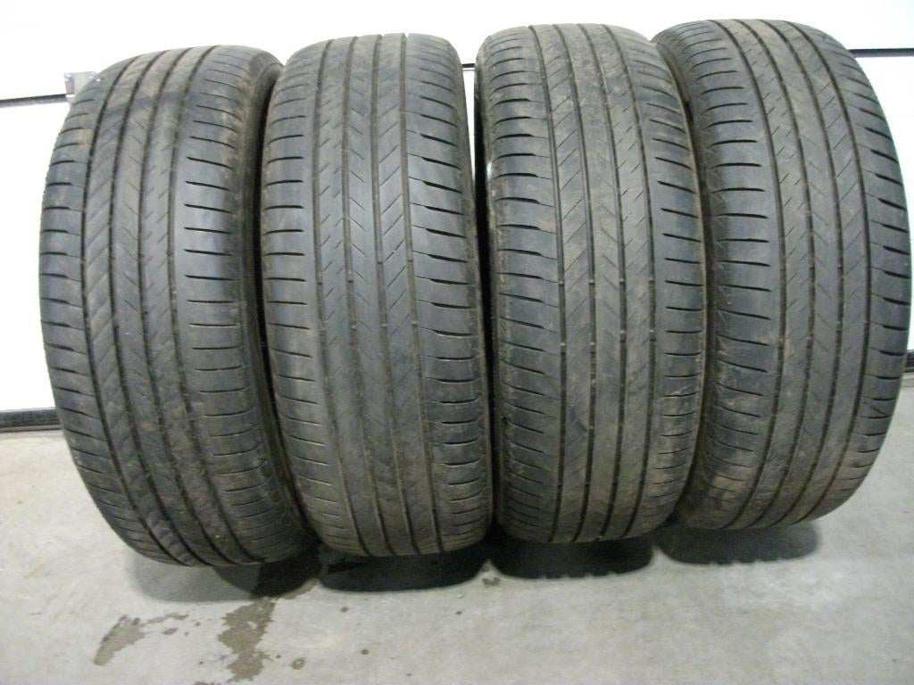 4 x 235/55 19" z.g.a.n. bridgestone zomerbanden 4 x 6.5/7mm!, Gebruikt, Banden en Velgen, 235 mm, Nvt