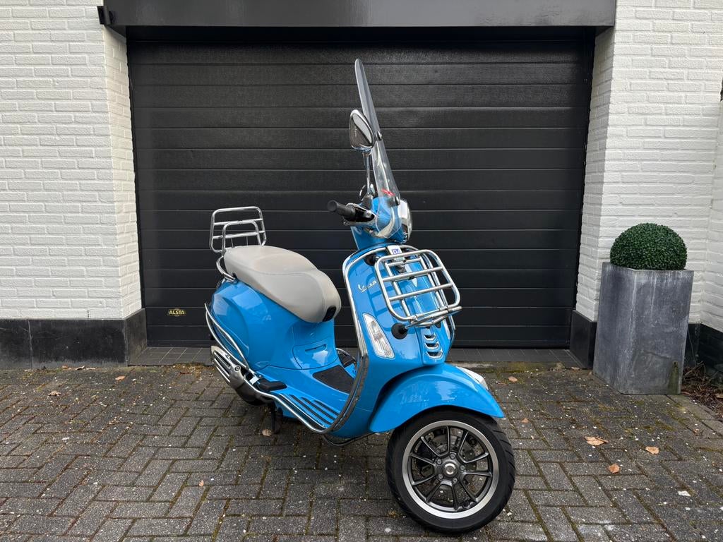Vespa Primavera 2021 50th Anniversary Edition 5361km, Ophalen, Overige modellen, Maximaal 45 km/u, Zo goed als nieuw