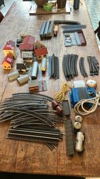 Partij wagons, rails, huisjes. Fleischmann, Lima. Jouef., Gebruikt, Gelijkstroom, Fleischmann, Rails