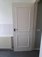 Crème binnendeur, compleet met handvat en hang/sluitwerk., Ophalen, 80 tot 100 cm, Binnendeur, Zo goed als nieuw