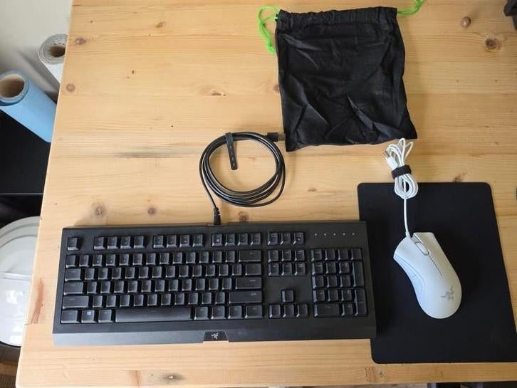 Razer toetsenbord, muis, muismat en zak, Ophalen of Verzenden, Zo goed als nieuw, Overige merken