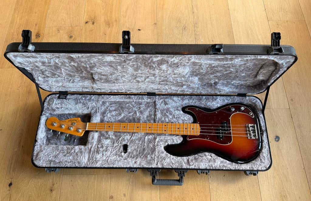 FENDER American Professional II Precision Bass (2021), Ophalen of Verzenden, Zo goed als nieuw