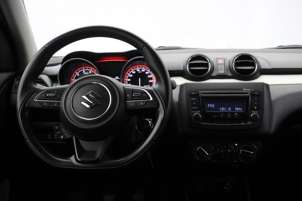 Suzuki Swift 1.2 Sport Smart Hybrid - Airco, adap. Cruise, D, 83 pk, Gebruikt, 31 €/maand, 4 cilinders