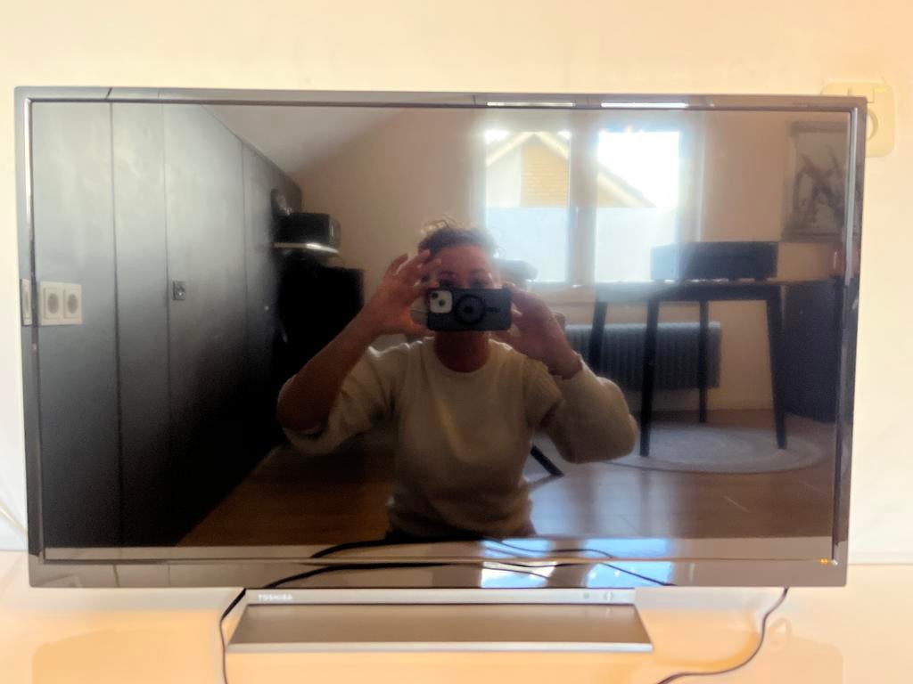 Toshiba 32 inch LCD TV - Model 32WA3B63DG, Audio, Tv en Foto, Televisies, Ophalen, Toshiba, 50 Hz, 80 tot 100 cm