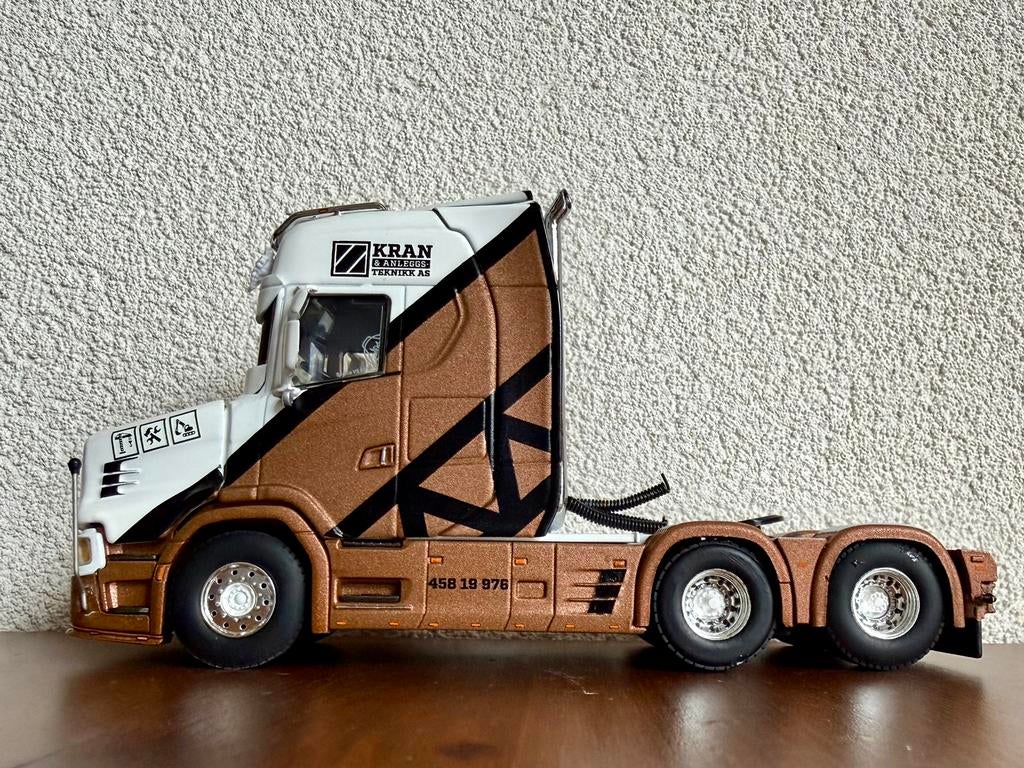 WSI Kran & Anleggsteknikk, Scania Vlastuin S660T, V8, Hobby en Vrije tijd, Modelauto's | 1:50, Ophalen of Verzenden, Nieuw, Bus of Vrachtwagen