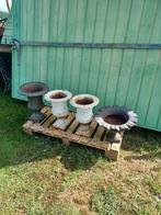 4 gietijzeren tuinvazen in goede staat, Tuin en Terras, Ophalen of Verzenden