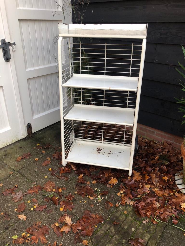 Industriële vintage verrijdbare stelling/kast/ display, Ophalen