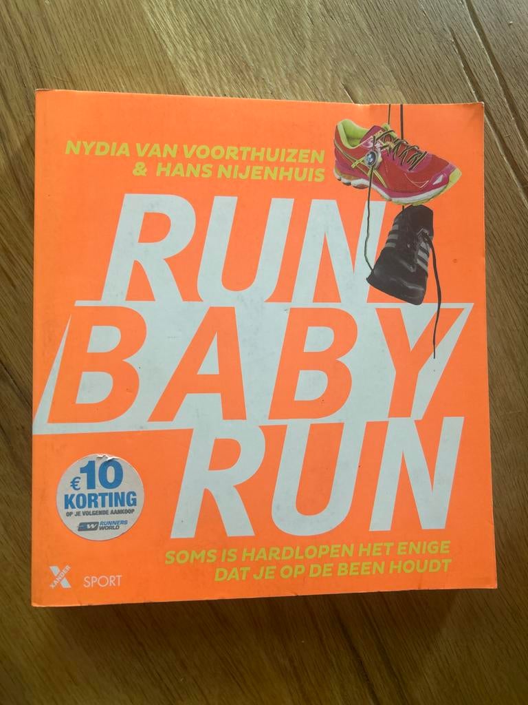 Run Baby Run - Nydia van Voorthuizen & Hans Nijenhuis, Boeken, Ophalen of Verzenden, Zo goed als nieuw, Lopen en Fietsen