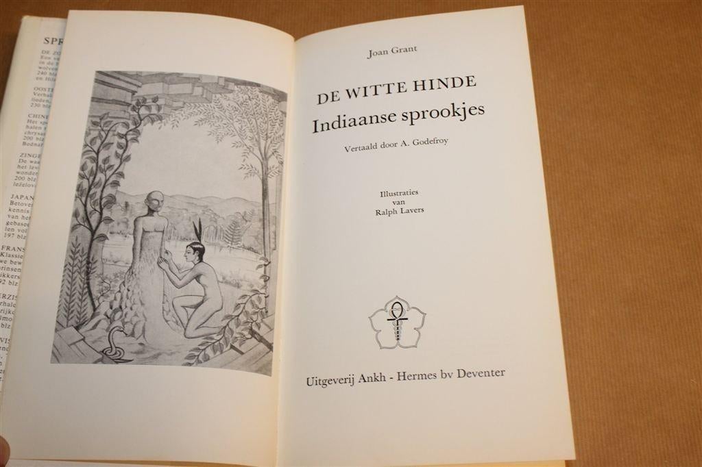 Witte Hinde — Indiaanse Sprookjes — Joan Grant [1974], Ophalen of Verzenden, Gelezen, Overige onderwerpen, Achtergrond en Informatie