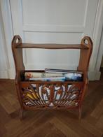 Vintage Retro houten krantenbak kranten rek., Ophalen of Verzenden