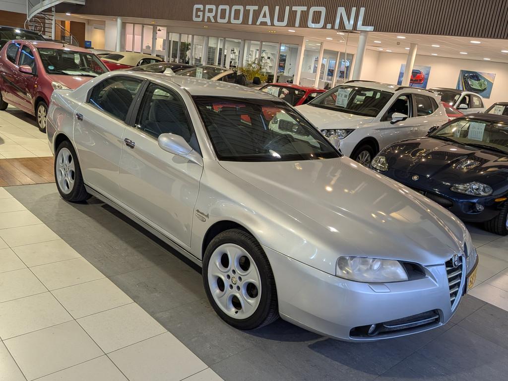 Alfa Romeo 166 2.0 T.Spark Business Edition Airco, Cruise Co, Auto's, Alfa Romeo, Voorwielaandrijving, Traction-control, Gebruikt