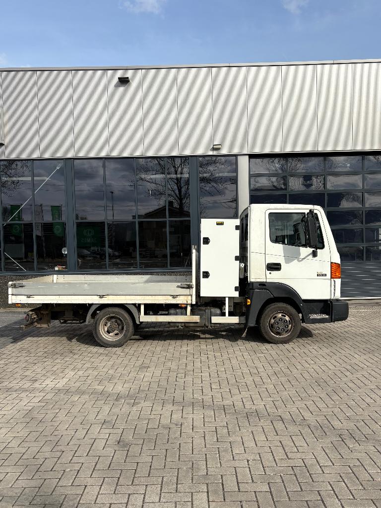 Nissan Atleon 2013 met PTO op versnellingsbak ., Auto's, 2953 cc, 4 cilinders, 3155 kg, Wit