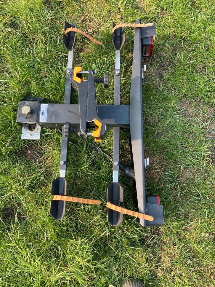 Hawk fietsendrager voor trekhaak in ruil voor fles wijn, Auto diversen, Fietsendragers, Gebruikt, Trekhaakdrager, 2 fietsen, Elektrische fiets