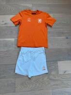 Nederlands elftal voetbaltenue oranje 128, Ophalen of Verzenden, Zo goed als nieuw, Jongen of Meisje, Sport- of Zwemkleding
