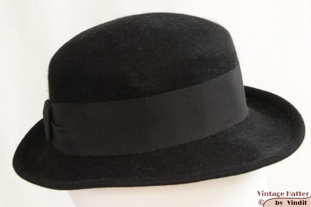 Kleine Vintage Dameshoed zwart haarvilt 54 gratis verzenden, Kinderen en Baby's, Kinderkleding | Petten en Hoeden, 134 t/m 140