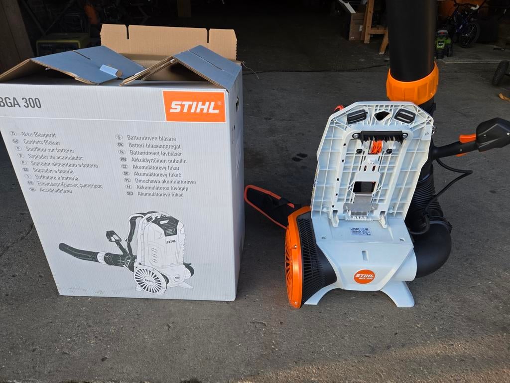 Nieuw! Stihl BGA 300 accu bladblazer | BGA300 nieuw in doos, Tuin en Terras, Info@stihl.nl, Accu, Stihl BGA 300 accu bladblazer Nieuw