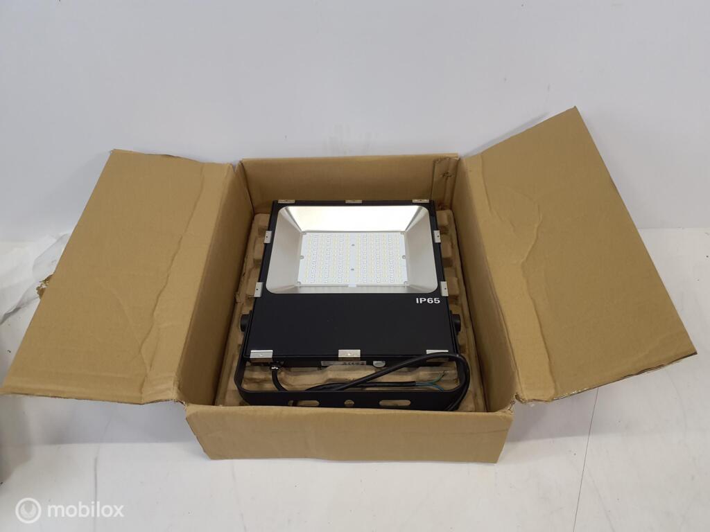 Floodlight 100w M-Light, Nieuw