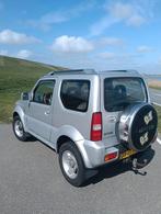 Suzuki Jimny 1.3 "special" uitvoering uit 2002, originele NL, 13 km/l, Stof, 40 €/maand, 4 cilinders