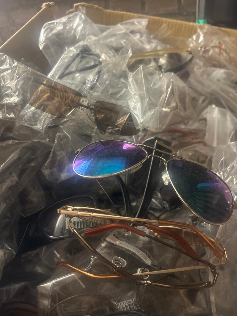 300 brillen Partij brillen, Overige merken, Zonnebril, Overige kleuren, Nieuw