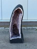 Amethist geode xxl 95 cm, Verzamelen, Mineralen en Fossielen, Ophalen, Mineraal