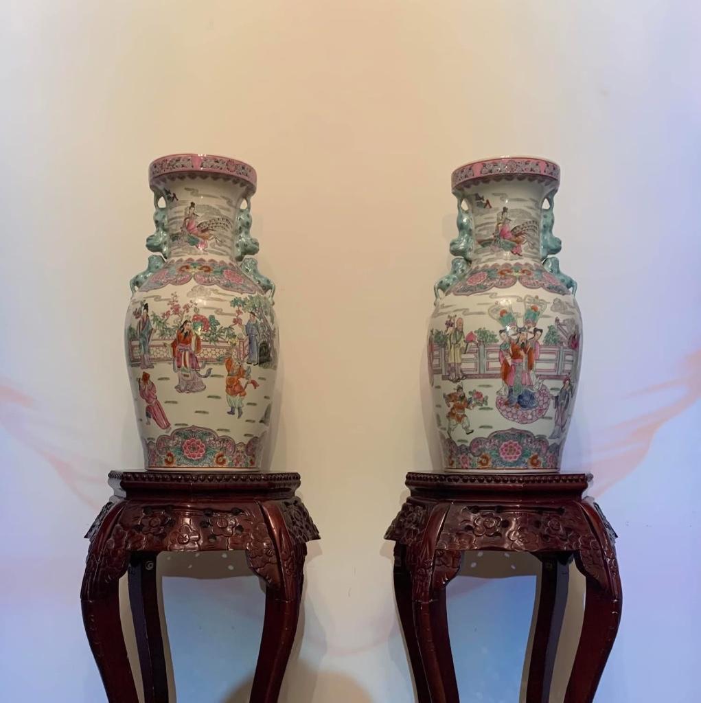 MAGNIFICENT COUPLE ABCIENT FAMILYROSE VASE WONDERFUL MOTIF, Ophalen