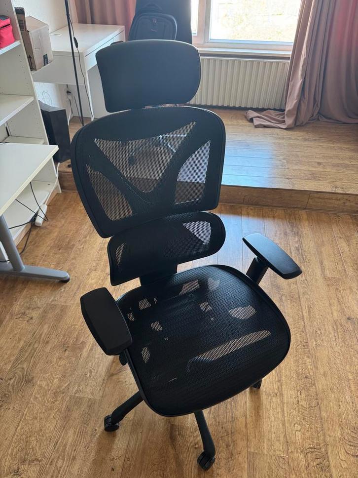 Jysk VARPELEV Bureaustoel, Huis en Inrichting, Bureaustoelen, Zo goed als nieuw, Bureaustoel, Zwart, Ergonomisch, Ophalen