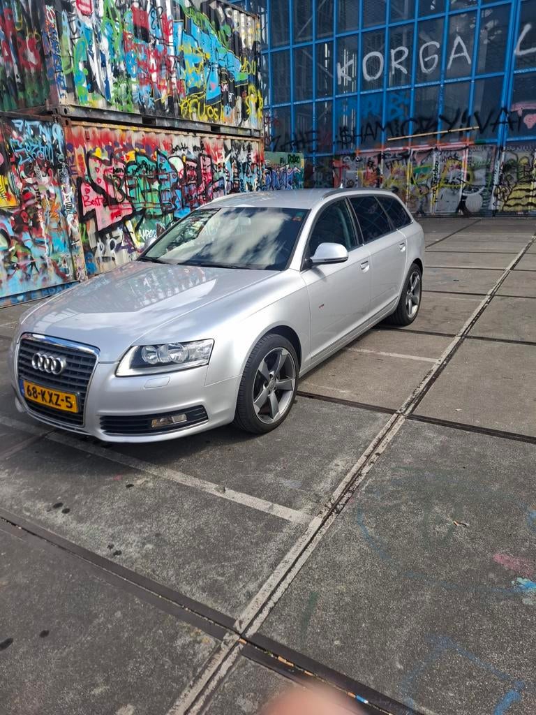 Audi A6 2.0 Tfsi Avant 125KW AUT 2010 Grijs, Auto's, Audi, Zwart, 1984 cc, Stationwagon, Particulier