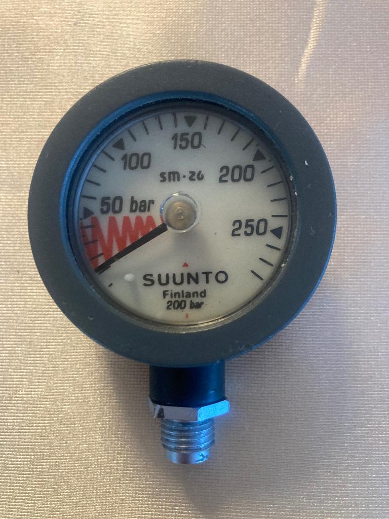 Suunto sm26 manometer defect, Watersport en Boten, Duiken, Ophalen of Verzenden, Gebruikt